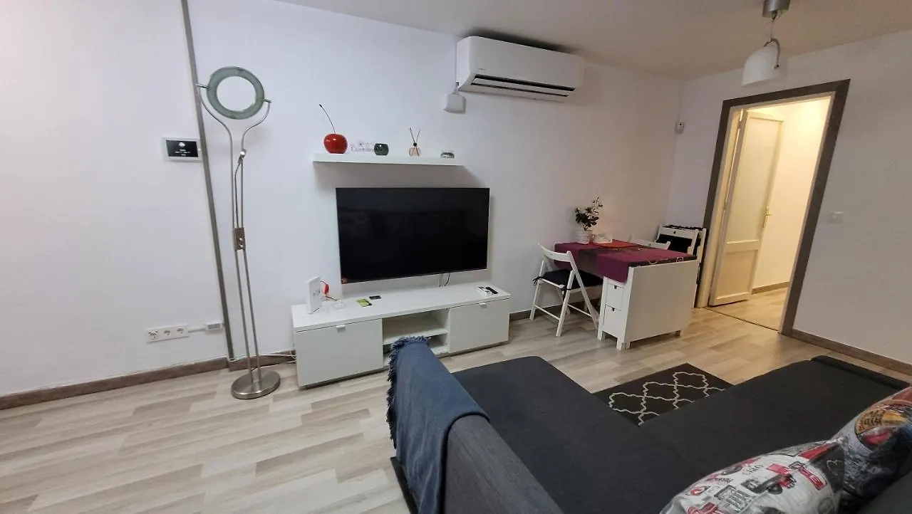 Apartment Apartaments B O D Collblanc L'Hospitalet de Llobregat