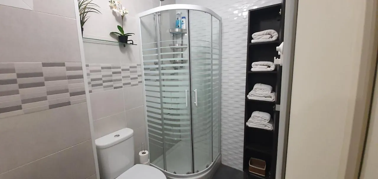 Apartaments B O D Collblanc L'Hospitalet de Llobregat 0*,  Spain